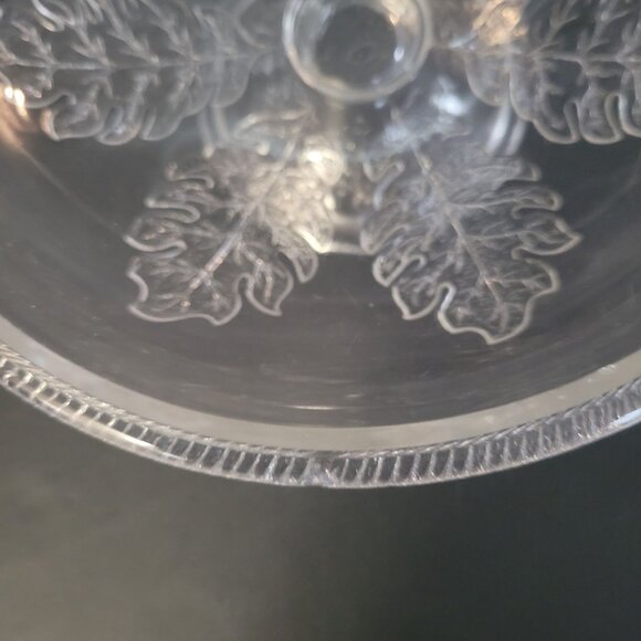 Mckee Vintage Pedestal Candy Dish Acorn Lid Embossed Leaf - Picture 5 of 11
